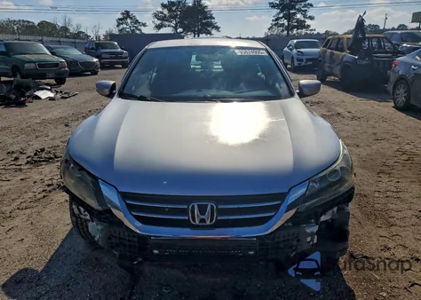 2013 Honda Accord Lx z USA, uszkodzony, nr VIN 1HGCR2F34DA095986